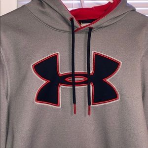 UNDER ARMOUR HOODIE